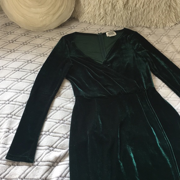 unique vintage green velvet dress